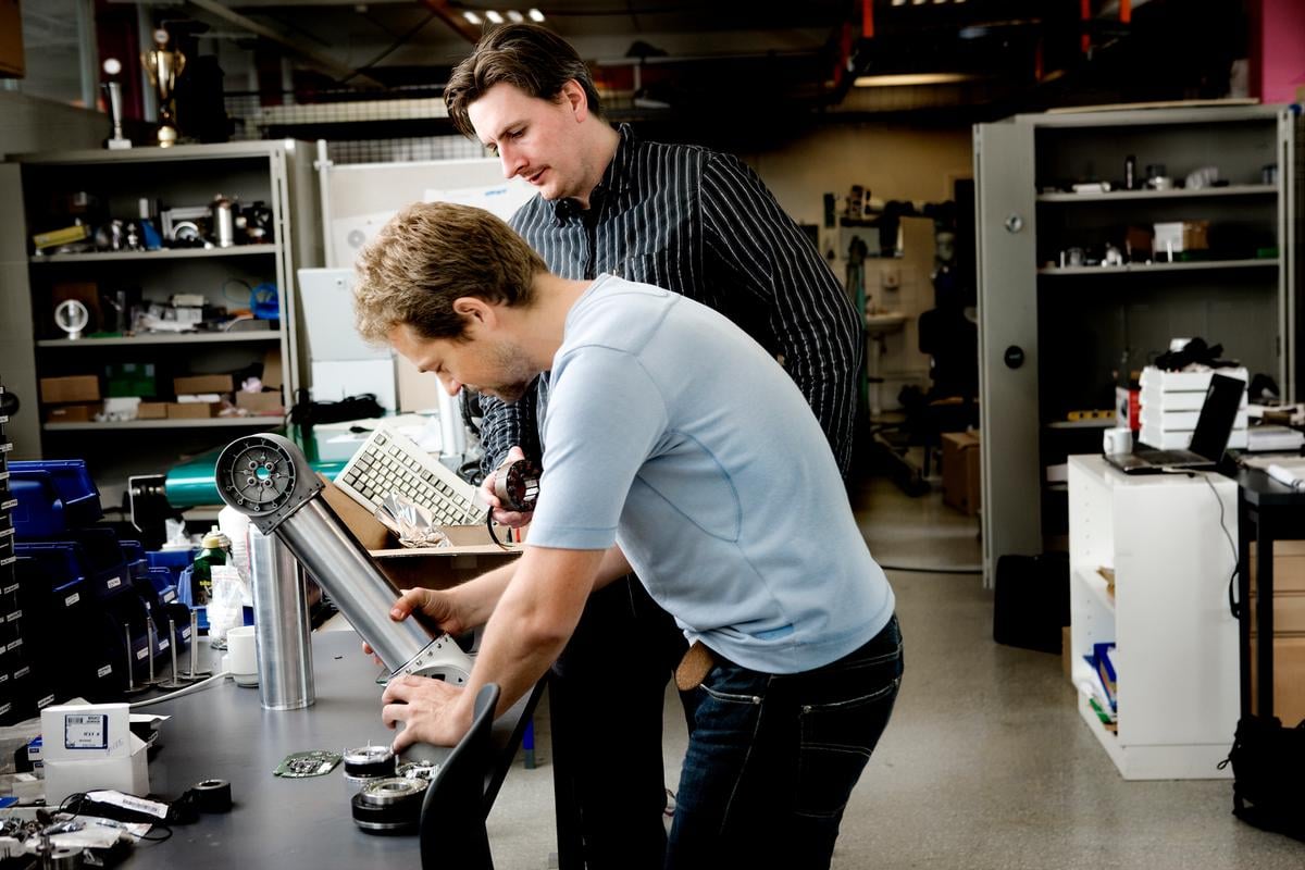 Esben and Kristian Kassow developing first UR cobot around 2008