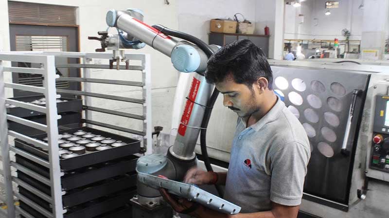 CATI-has-reduced-rejected-part-numbers-to-zero-thanks-to-a-UR10-cobot
